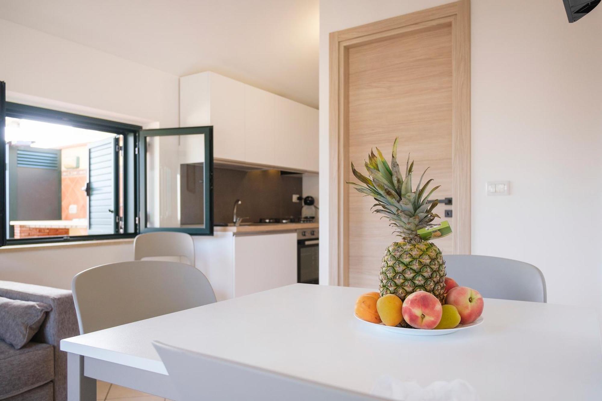 Magico Apartments - 450M Dalla Spiaggia Capo dʼOrlando Extérieur photo