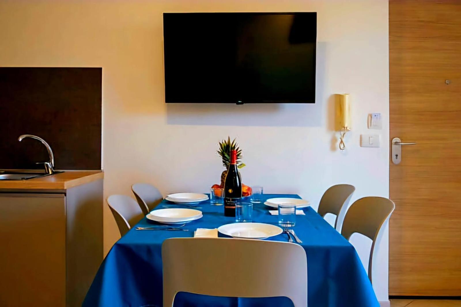 Magico Apartments - 450M Dalla Spiaggia Capo dʼOrlando Extérieur photo