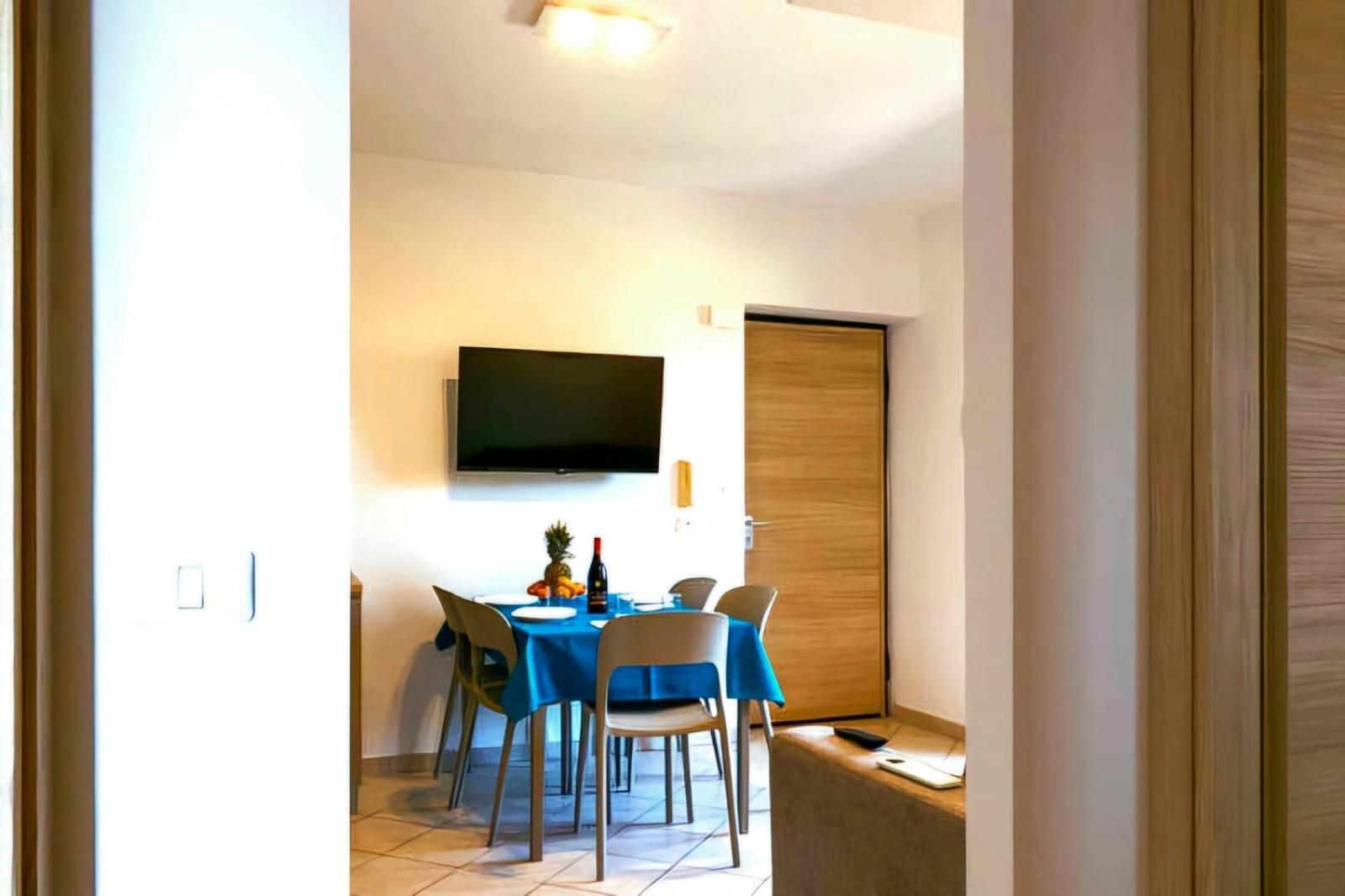 Magico Apartments - 450M Dalla Spiaggia Capo dʼOrlando Extérieur photo